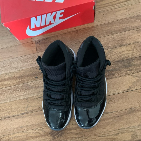 Nike Air Jordan 11 Retro Black Sneakers - Picture 6 of 6